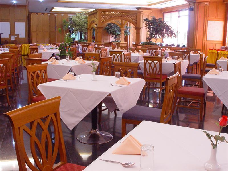 Pathumthani Place Hotel Zewnętrze zdjęcie