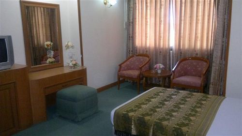 Pathumthani Place Hotel Zewnętrze zdjęcie